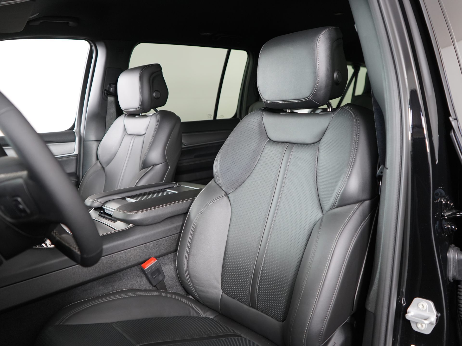 2026 Jeep Grand Wagoneer L