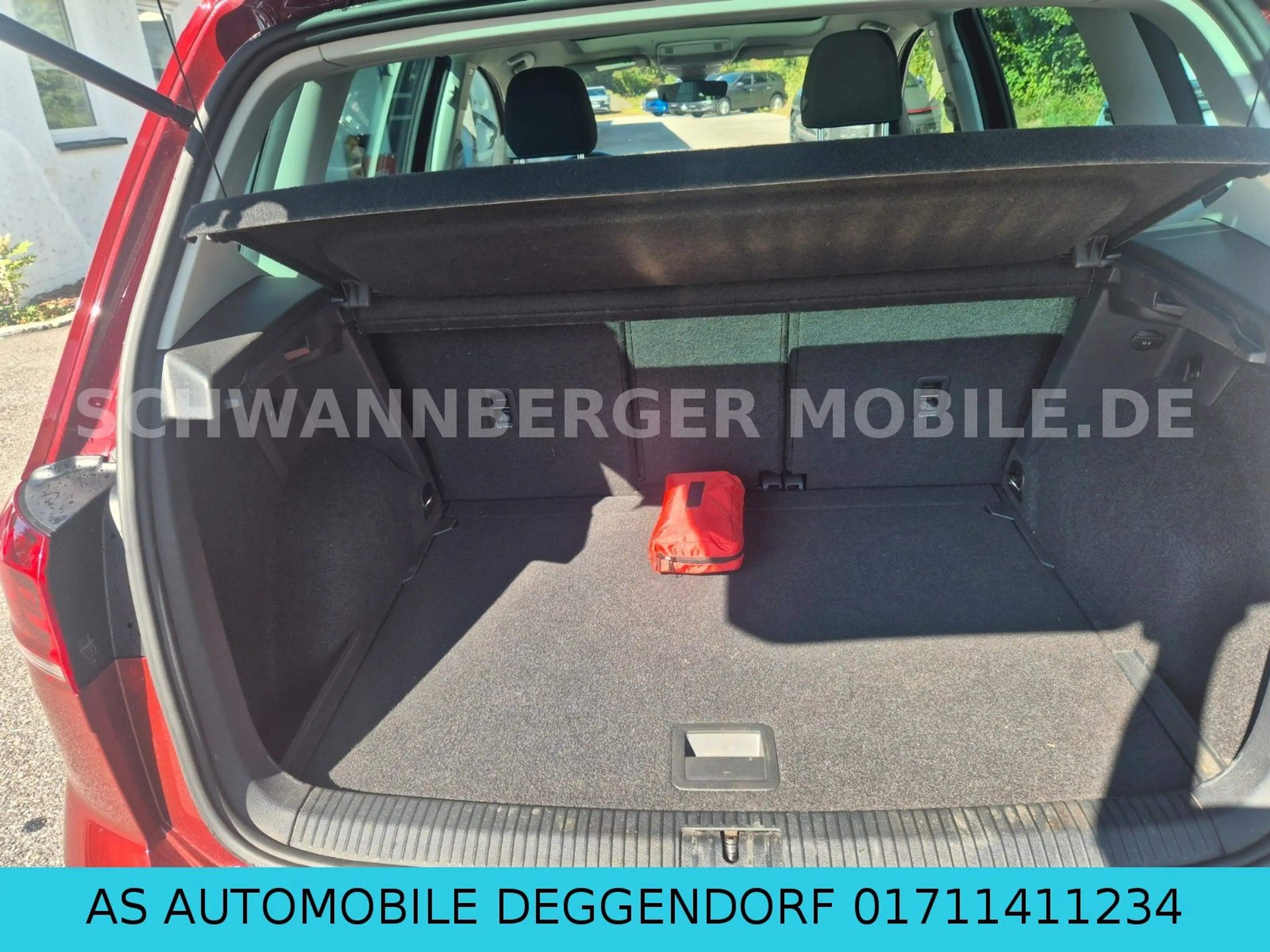 Volkswagen Golf Sportsvan VII Join-LED-NAVI-PANO-AHK-ACC- — photo 13