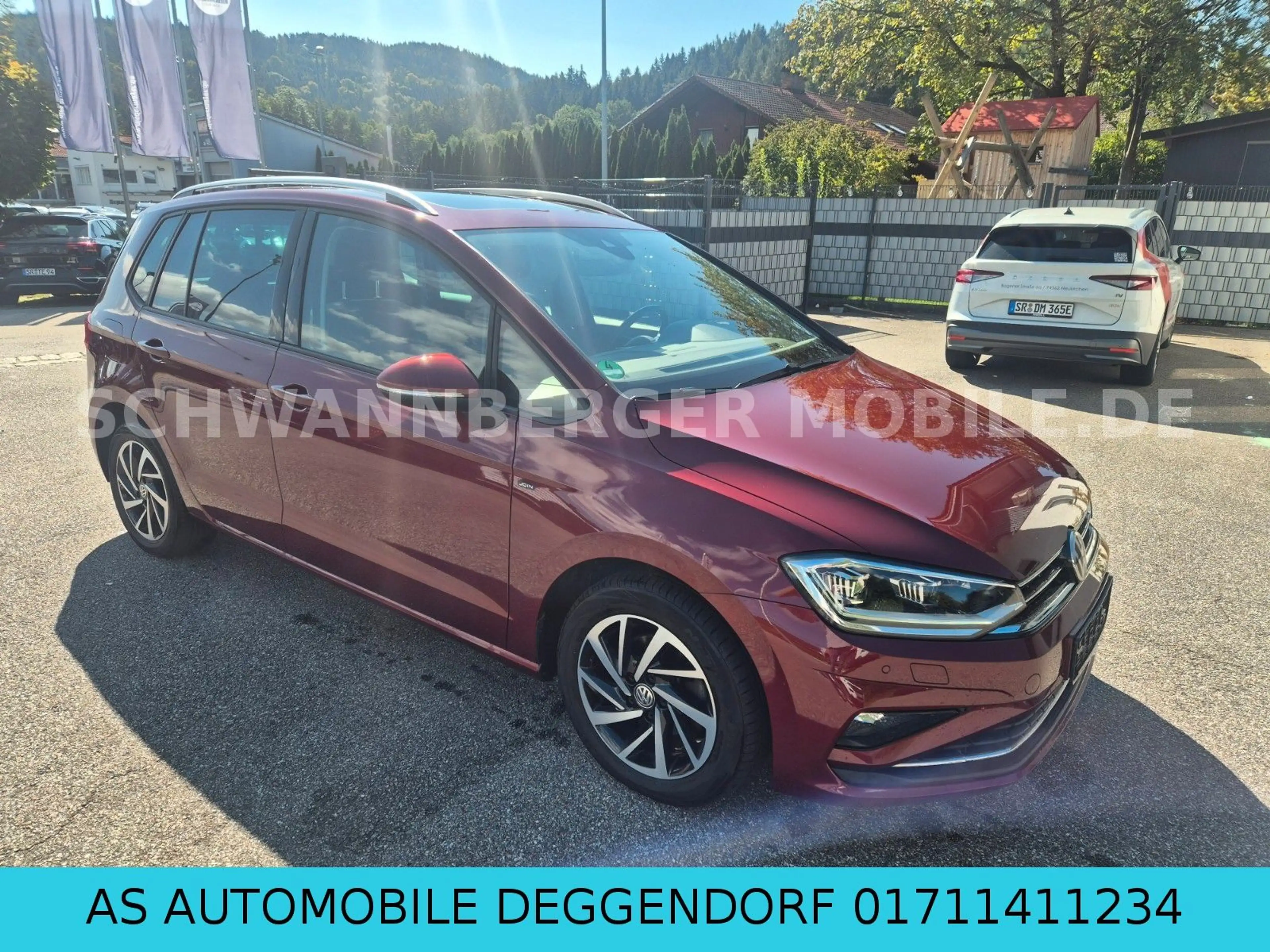 Volkswagen Golf Sportsvan VII Join-LED-NAVI-PANO-AHK-ACC- — photo 2