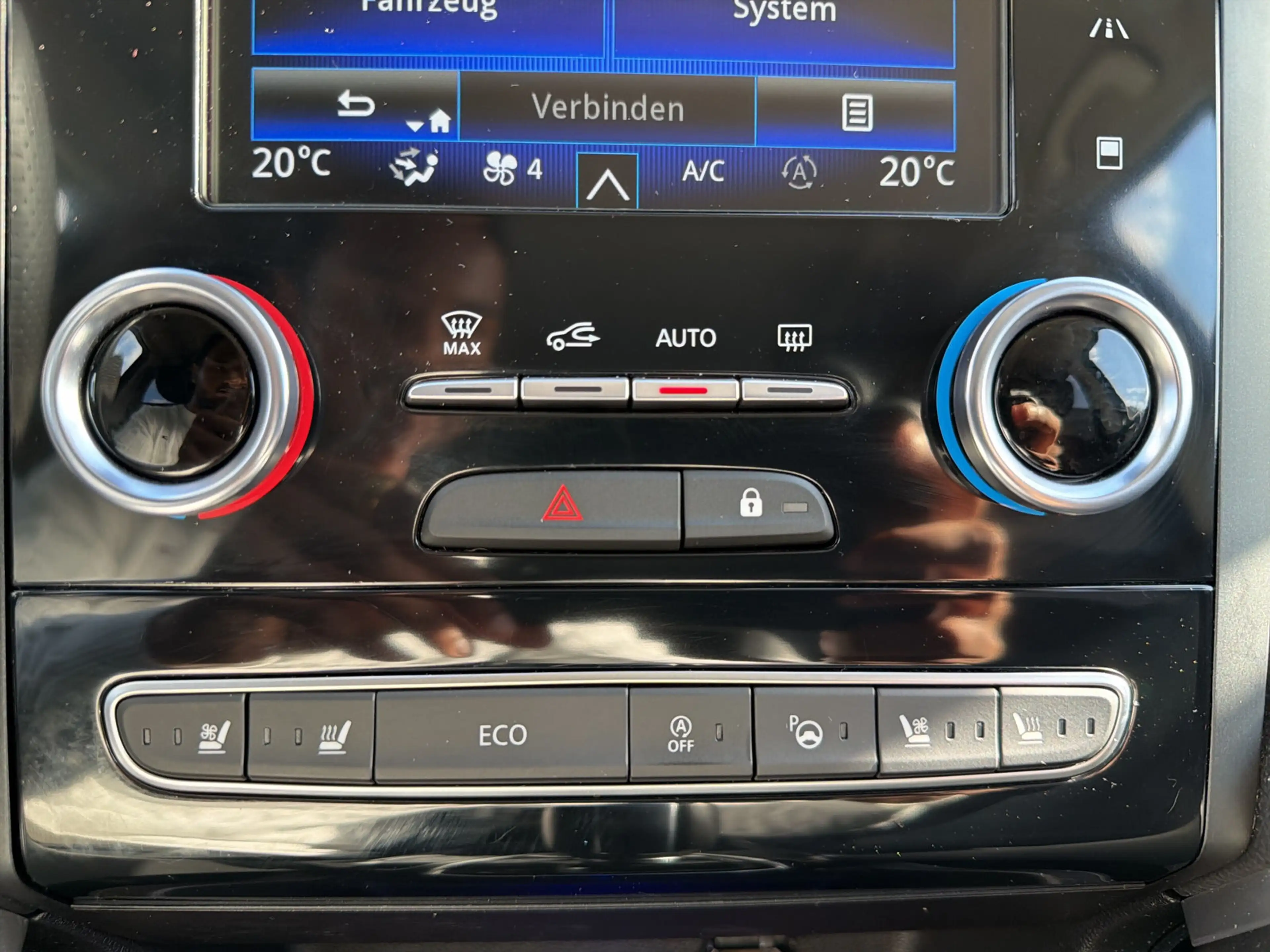 Renault Koleos BLUE dCi 185 FAP Initiale Paris — photo 11