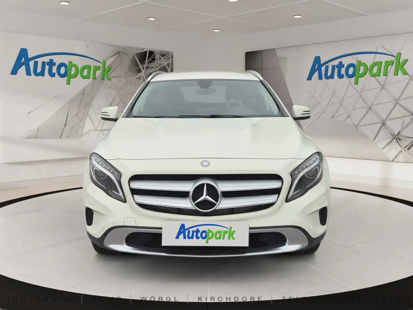 Mercedes-Benz GLA 200 d CDI 4Matic Urban Activity Edition Urban Weiß - 2