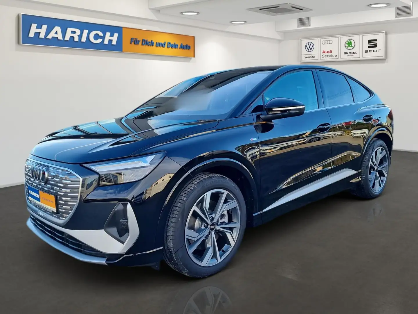 Audi Q4 e-tron Q4 E-TRON SPORTBACK 40 S-LINE AHK ACC LED NAVI Schwarz - 1