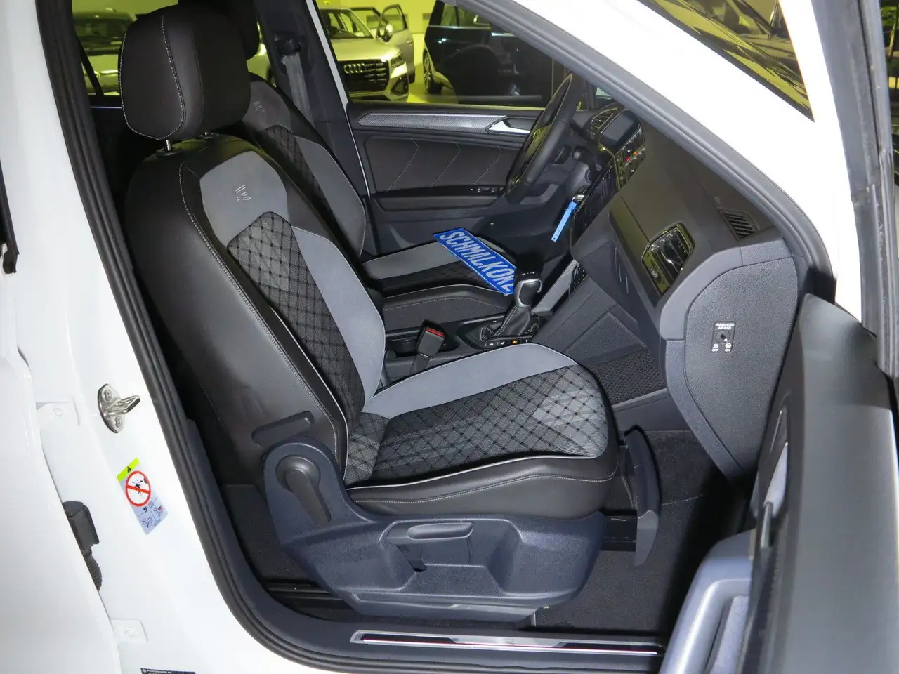 Volkswagen Tiguan 1.4 eHybrid OPF DSG R-Line AHK Navi ACC, миниатюра 11