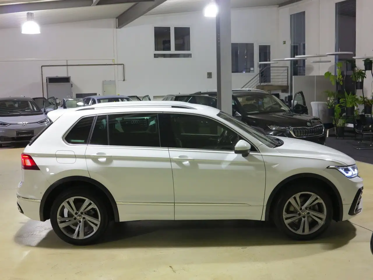 Volkswagen Tiguan 1.4 eHybrid OPF DSG R-Line AHK Navi ACC, миниатюра 13
