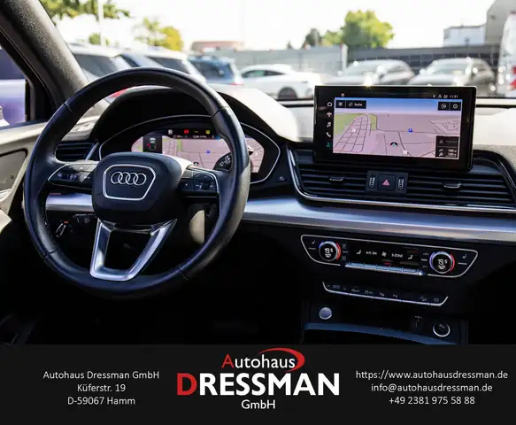 Audi Q5 view 14
