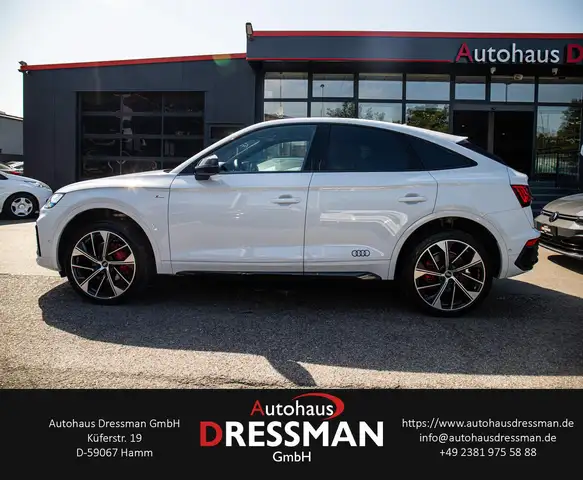 Audi Q5 view 6