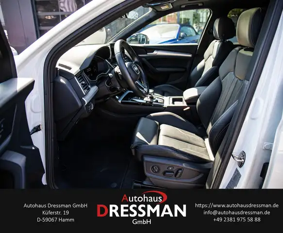 Audi Q5 view 9