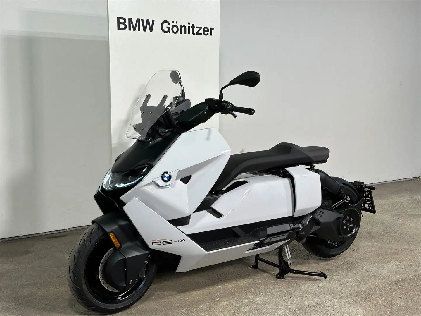 BMW CE04 White - 2