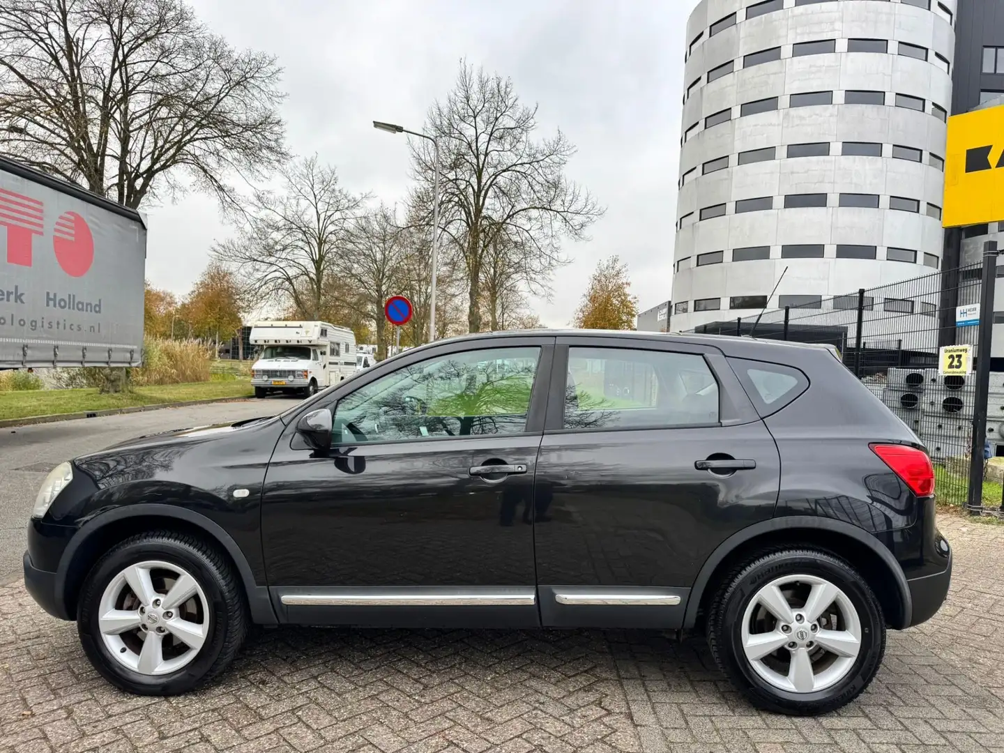 Nissan Qashqai 2.0 Acenta|1STE EIG|NL AUTO|PANO|PSENSOR|6BAK|TOPS Schwarz - 2