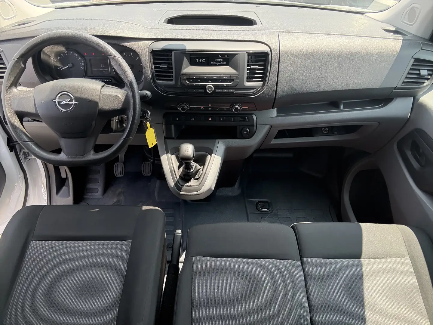 Opel Vivaro 1.5 Diesel 120cv L2H1 DOPPIA PORTA Furgone + IVA Bílá - 2