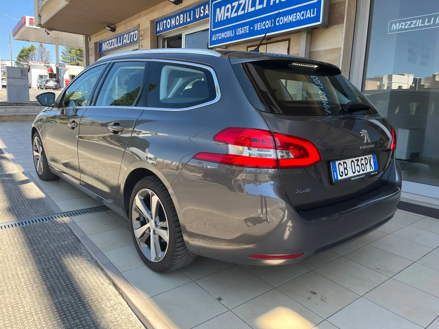 Peugeot 308 308 SW 1.5 bluehdi Allure Grau - 2