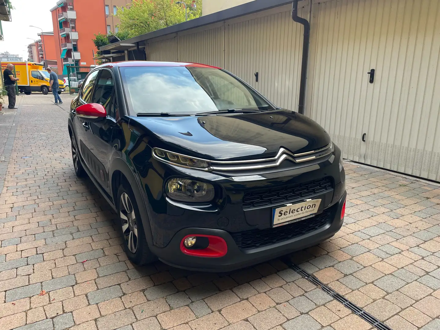 Citroen C3 C3 Aircross 1.2 puretech Shine s Zwart - 2