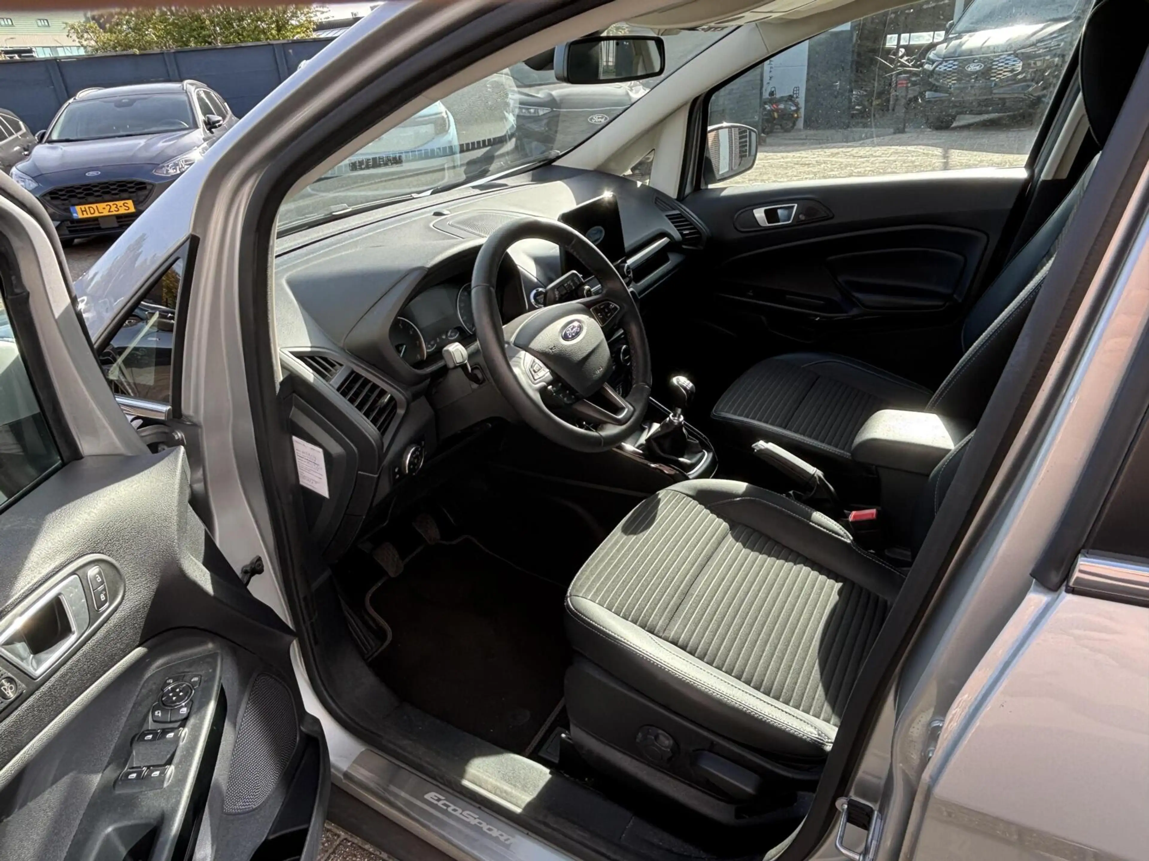 Ford EcoSport 1.0 EcoBoost Trend Ultimate 125PK Winterpack Camer — photo 13