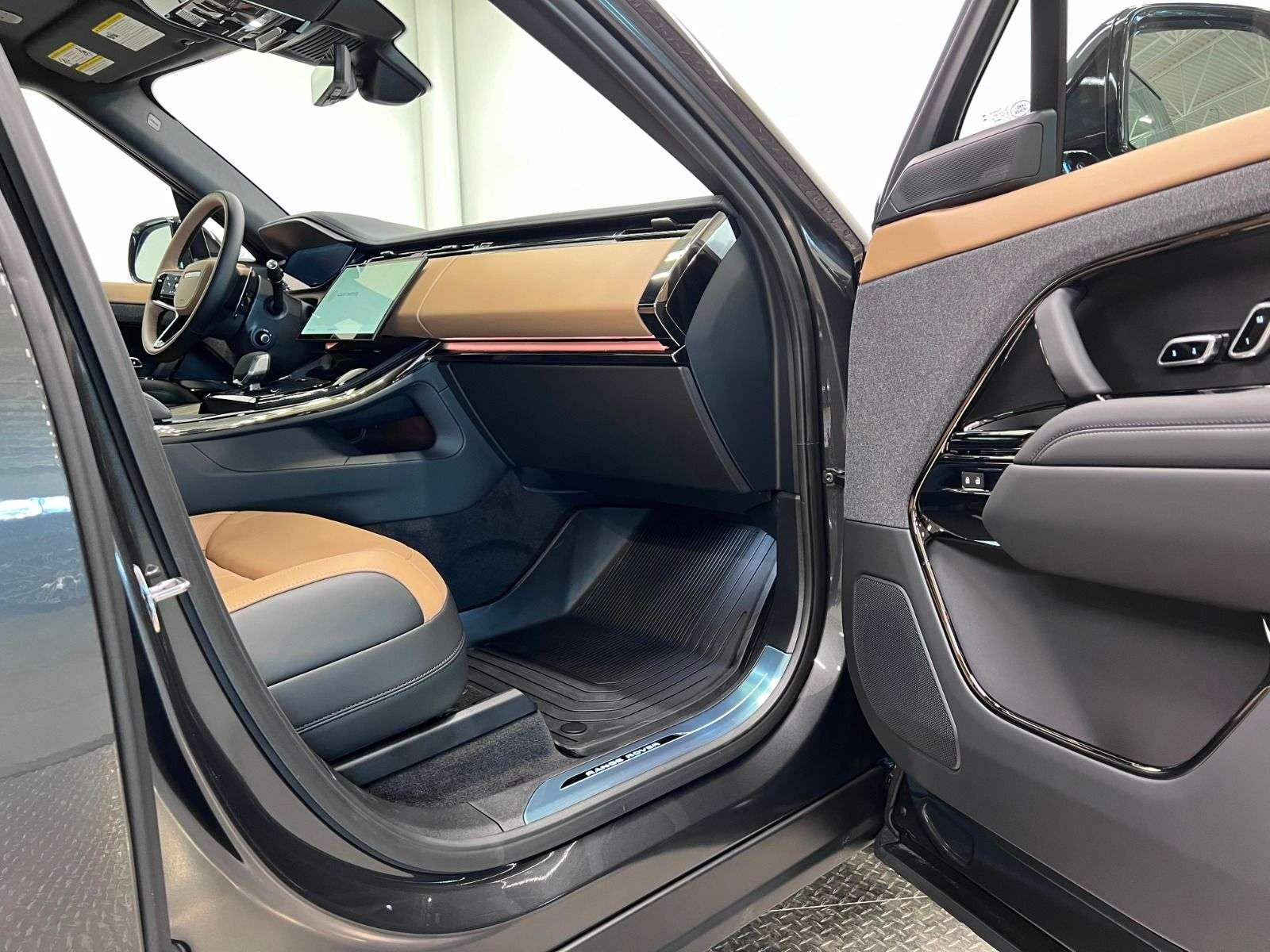 2026 Land Rover Range Rover Sport P400 DYNAMIC HSE thumb 21