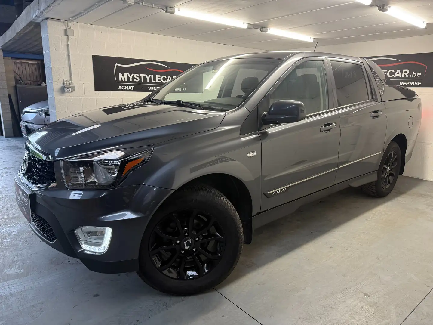 SsangYong Actyon 2.2 Airco, radar, Garantie 1an Gris - 1
