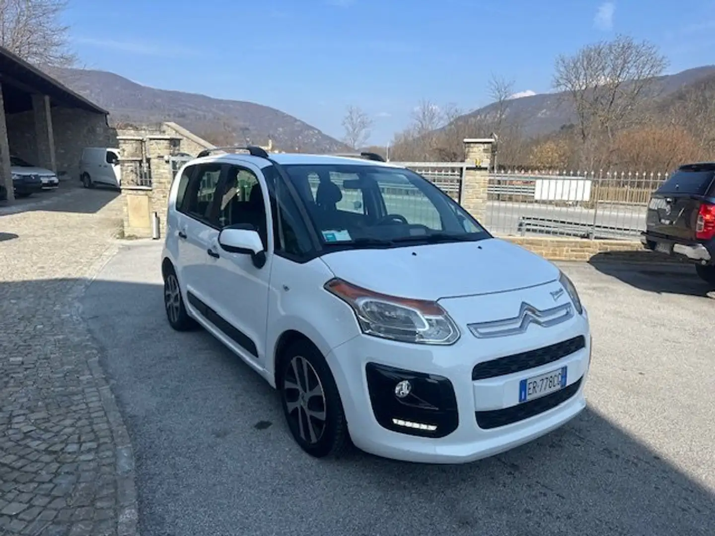 Citroen C3 C3 Picasso 1.6 hdi 16v Exclusive FL Blanco - 2