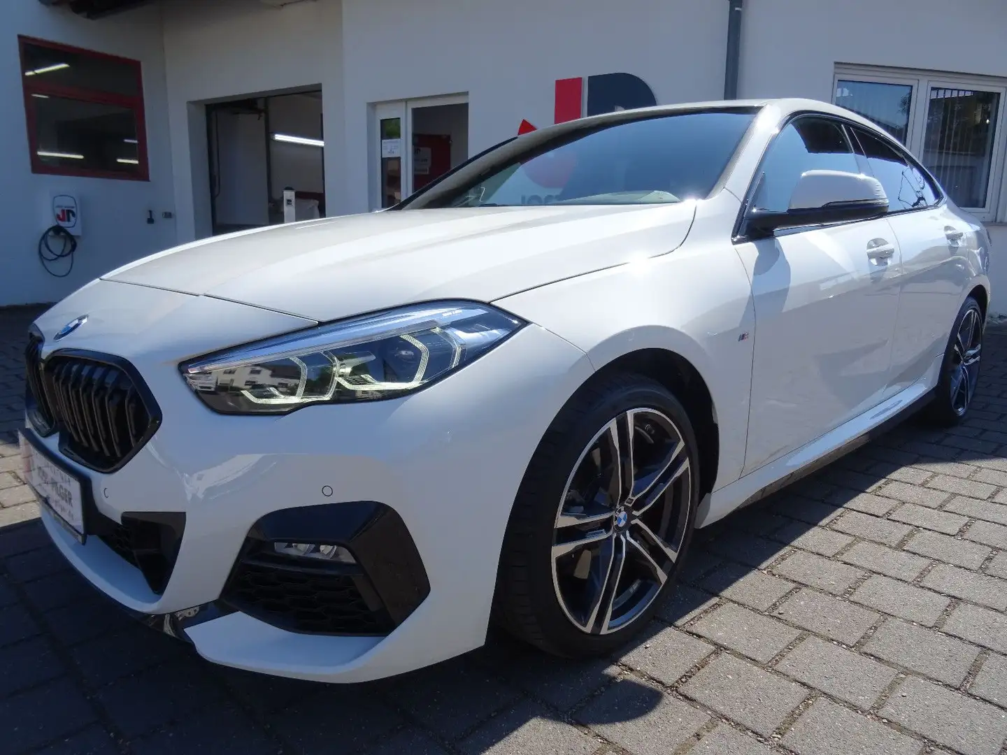 BMW 218 Gran Coupe 218 i M Sport Shadow AHK LED PDC Blanc - 2