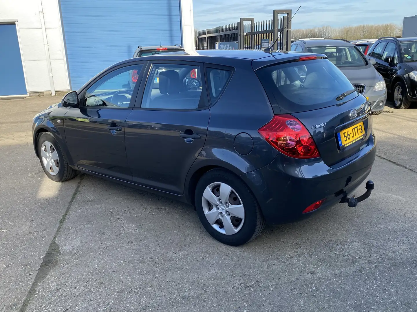 Kia Ceed / cee'd 1.4 X-tra ISG 5-DEURS, AIRCO, ELEK-RAMEN, RADIO-CD Gris - 2