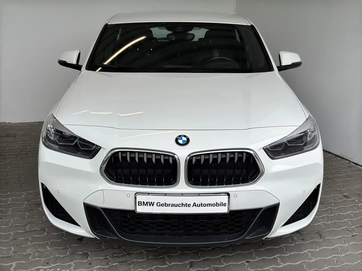 BMW X2 sDrive18dA M Sport Navi.LED.RFK.HiFi.ParkAss. Blanc - 1