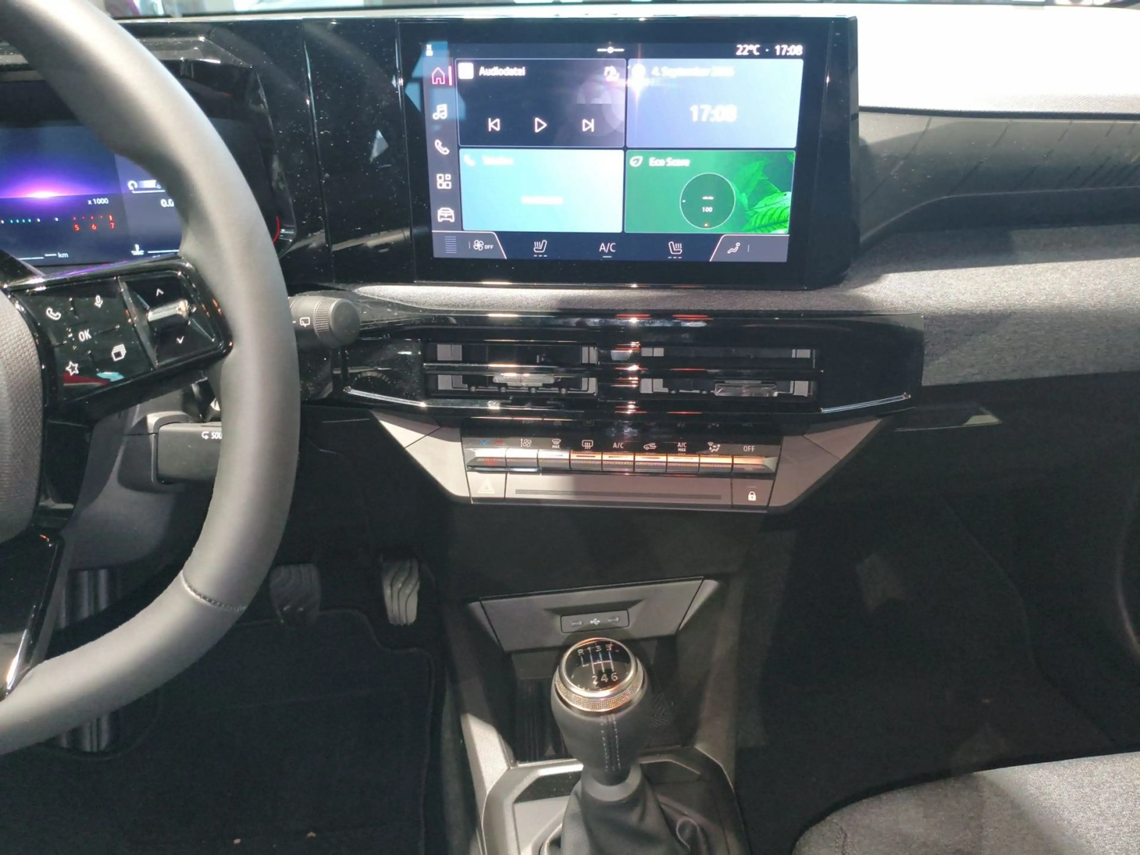 Renault Clio TCe 115 Evolution/R-Kamera/SHZ/ Allwetterre — photo 15