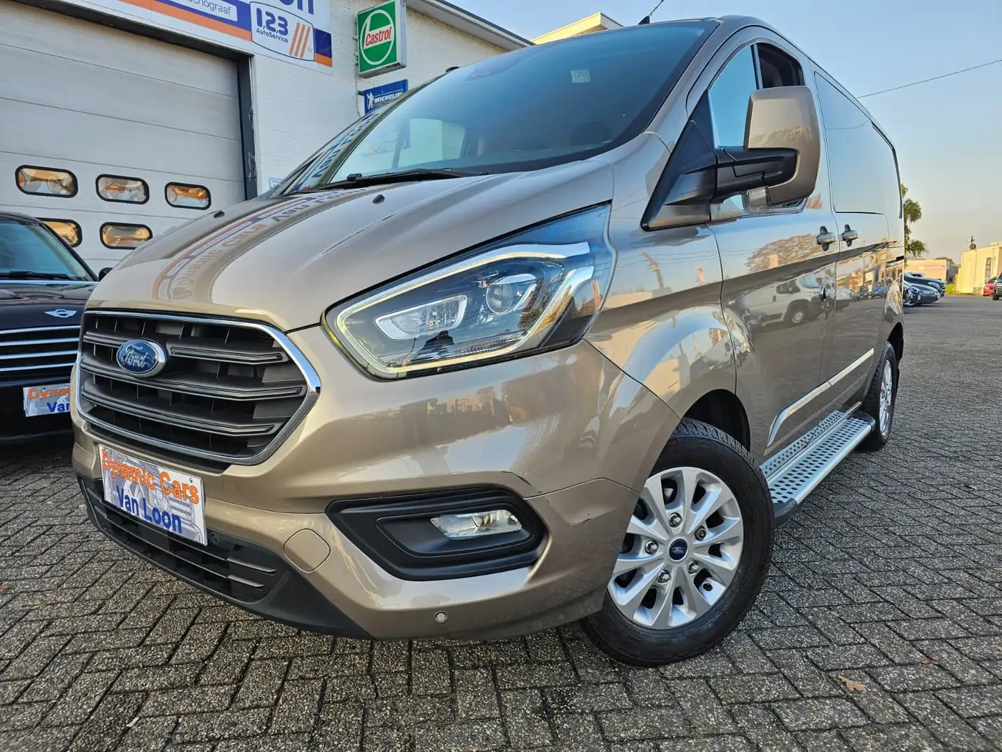 Ford Transit Custom L2H1 Autm, Carplay, Dubbelschuif, Alu laadklep,.. Bronze - 1