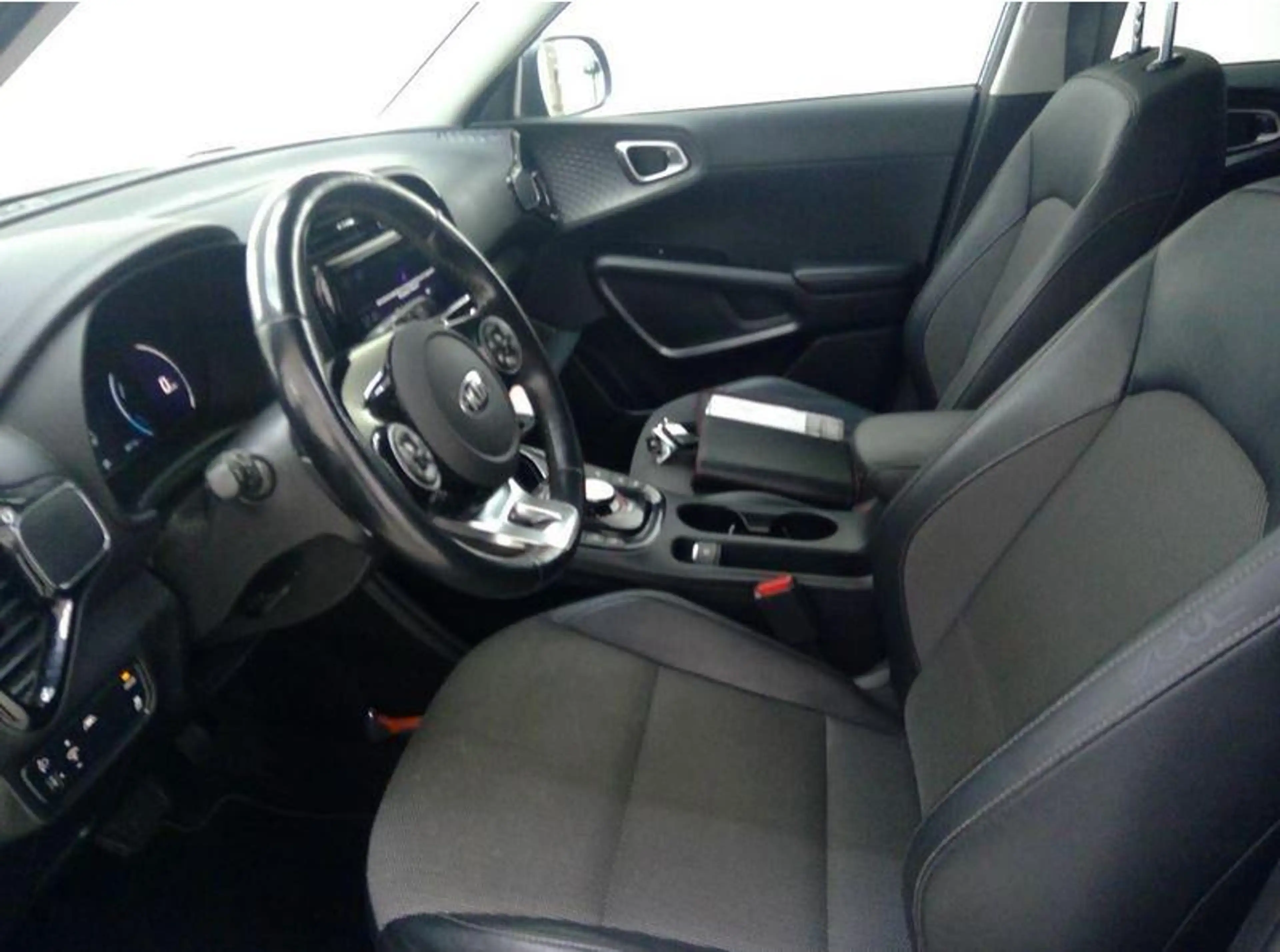 Kia Soul e-Soul DynamicPlusLine 39.2 kWh Navigatie I SOH 10 — photo 5