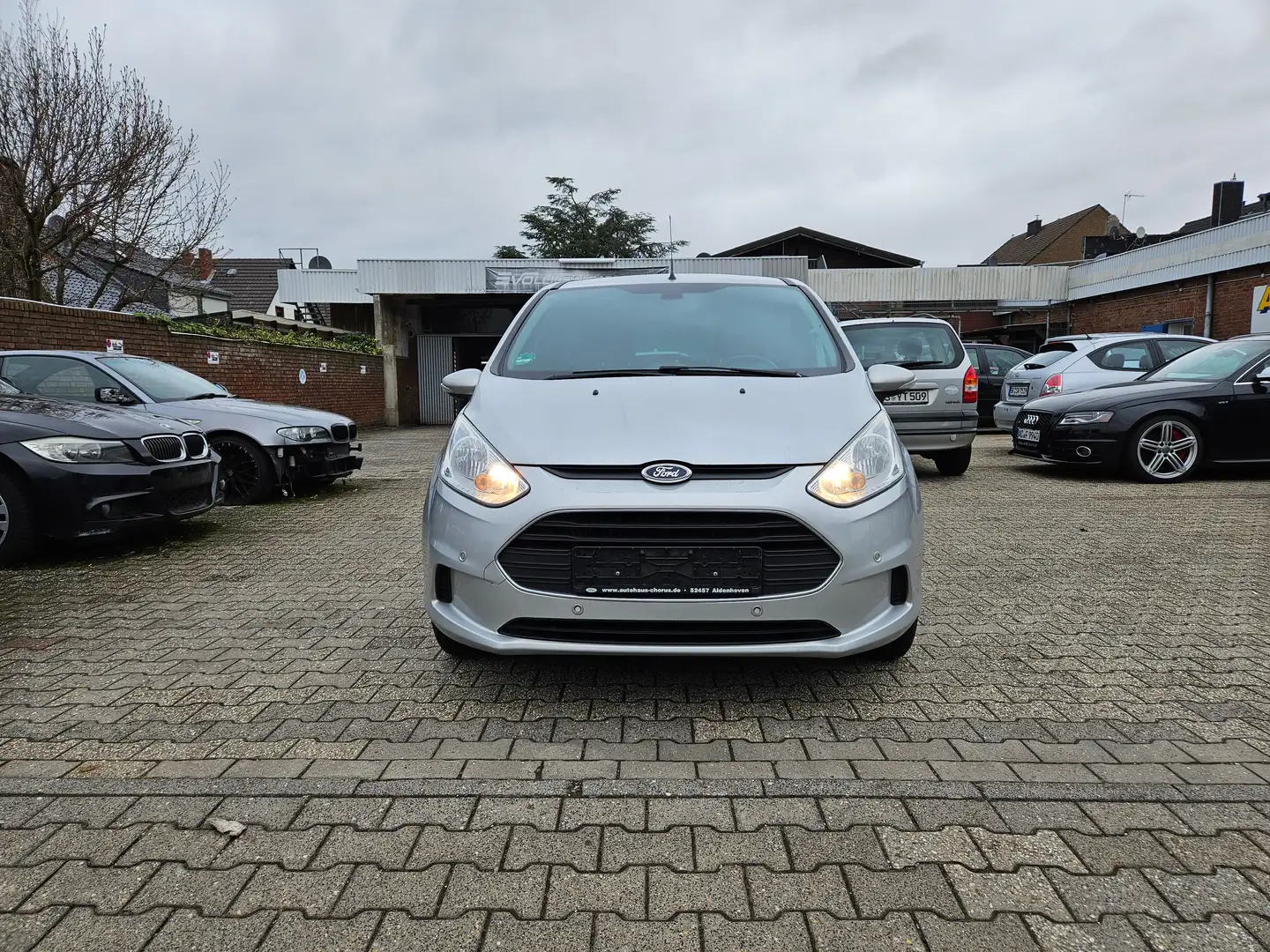 Ford B-Max Trend Euro5 AHK 2. Hand Argent - 2