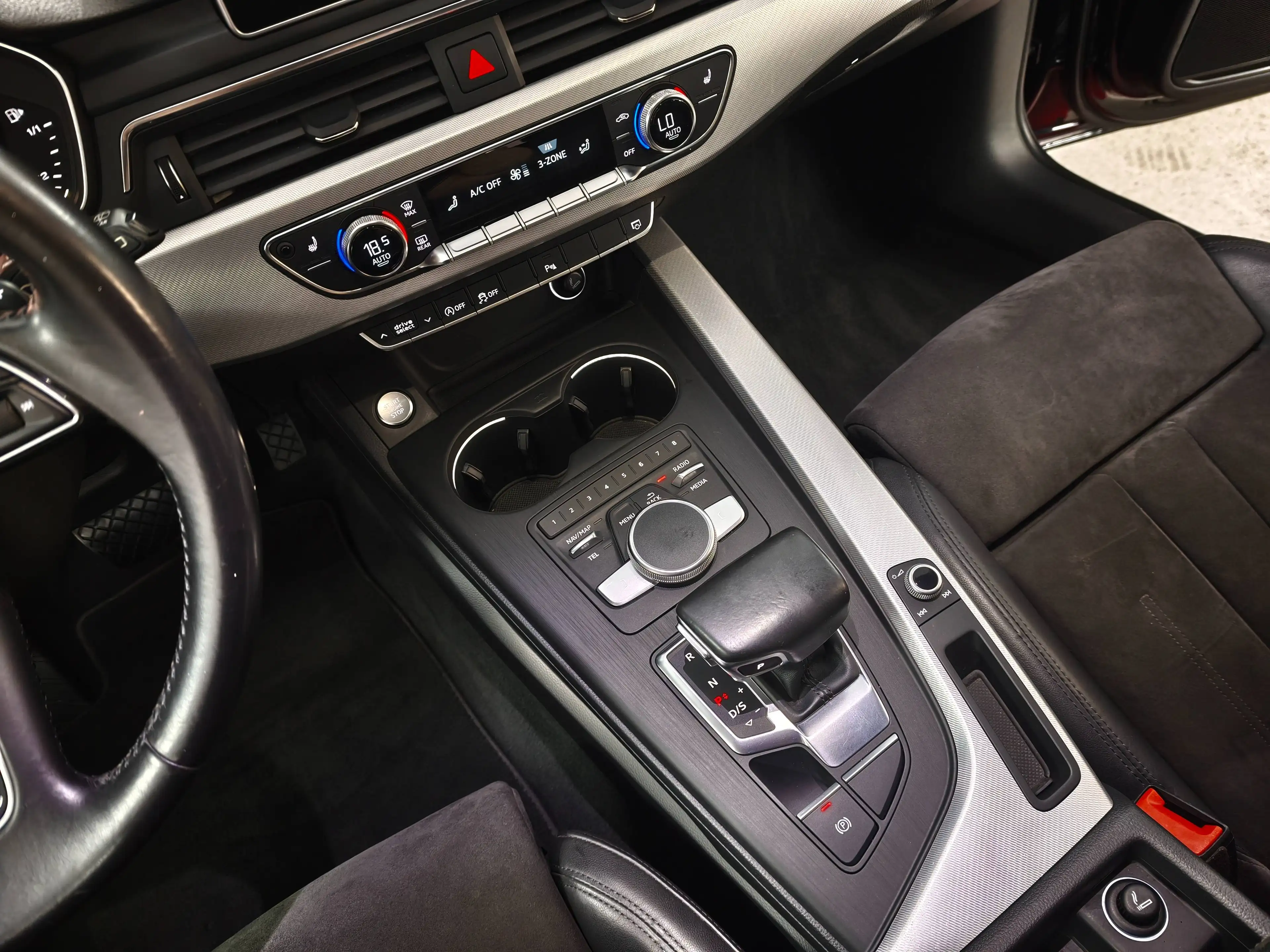 Audi A4 Avant 2.0 TDI*190PS*S tronic*S line*Virtual*Kamera*Side Assist — photo 10