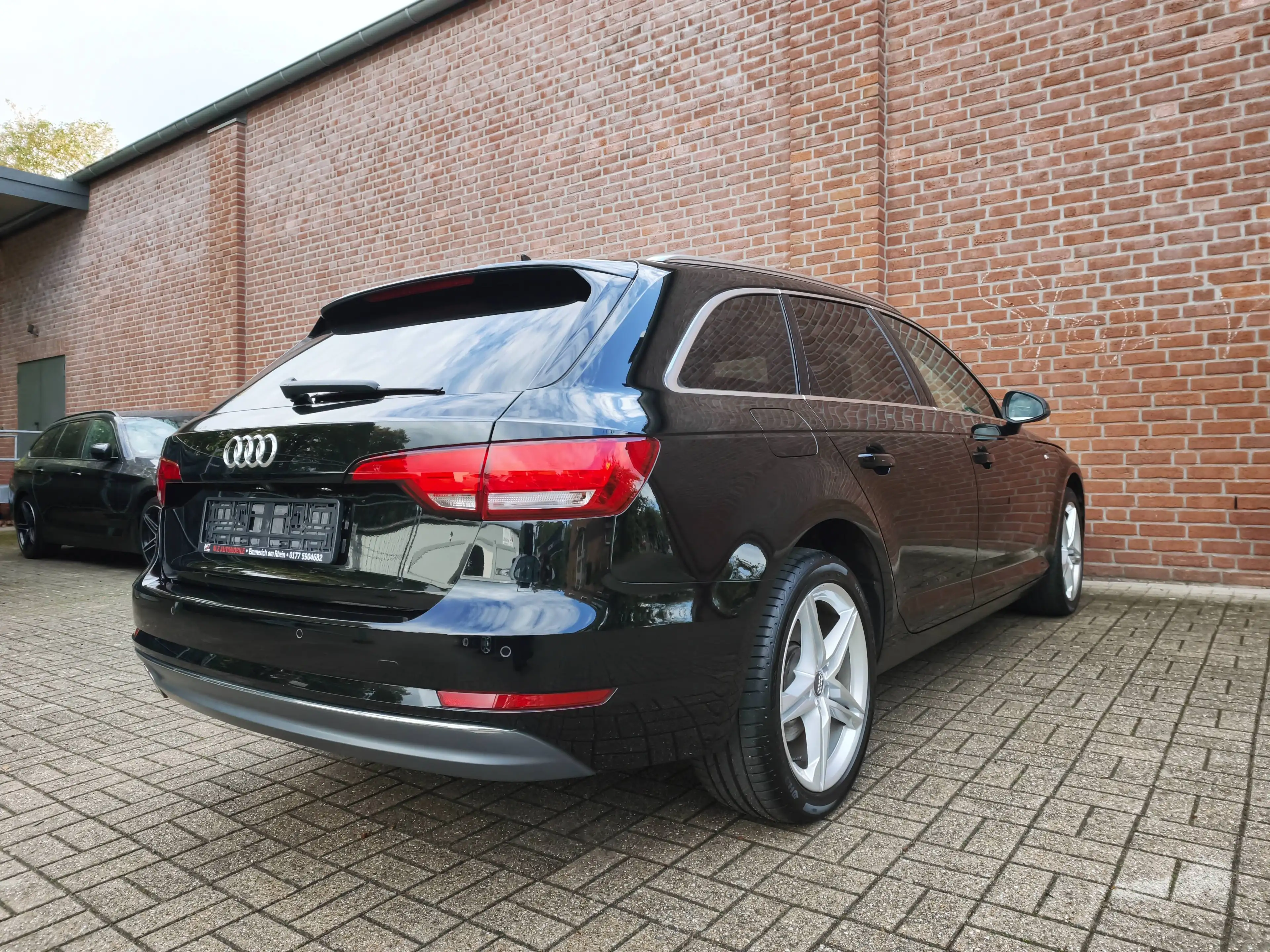 Audi A4 Avant 2.0 TDI*190PS*S tronic*S line*Virtual*Kamera*Side Assist — photo 6