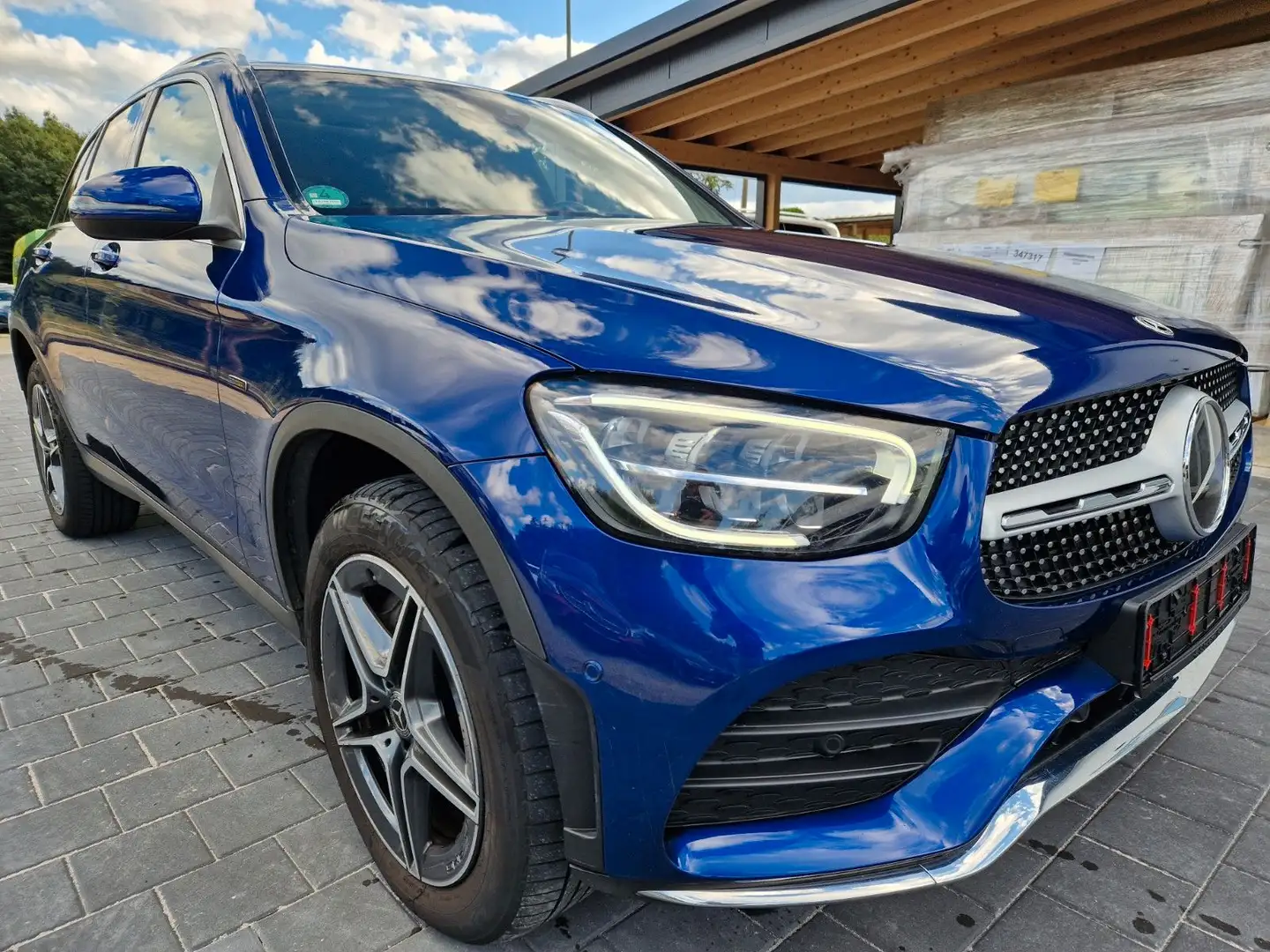 Mercedes-Benz GLC 300 GLC -Klasse GLC 300 de AMG 4Matic Blau - 2