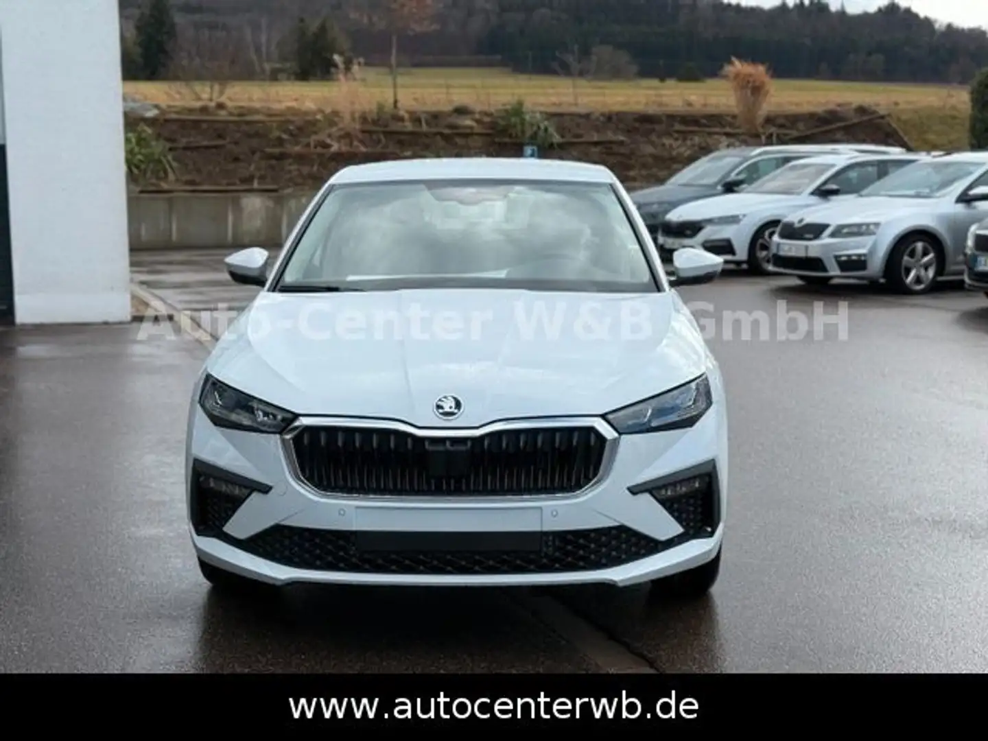 Skoda Scala Tour 1,0 TSI 85KW 7-Gang DSG Weiß - 1