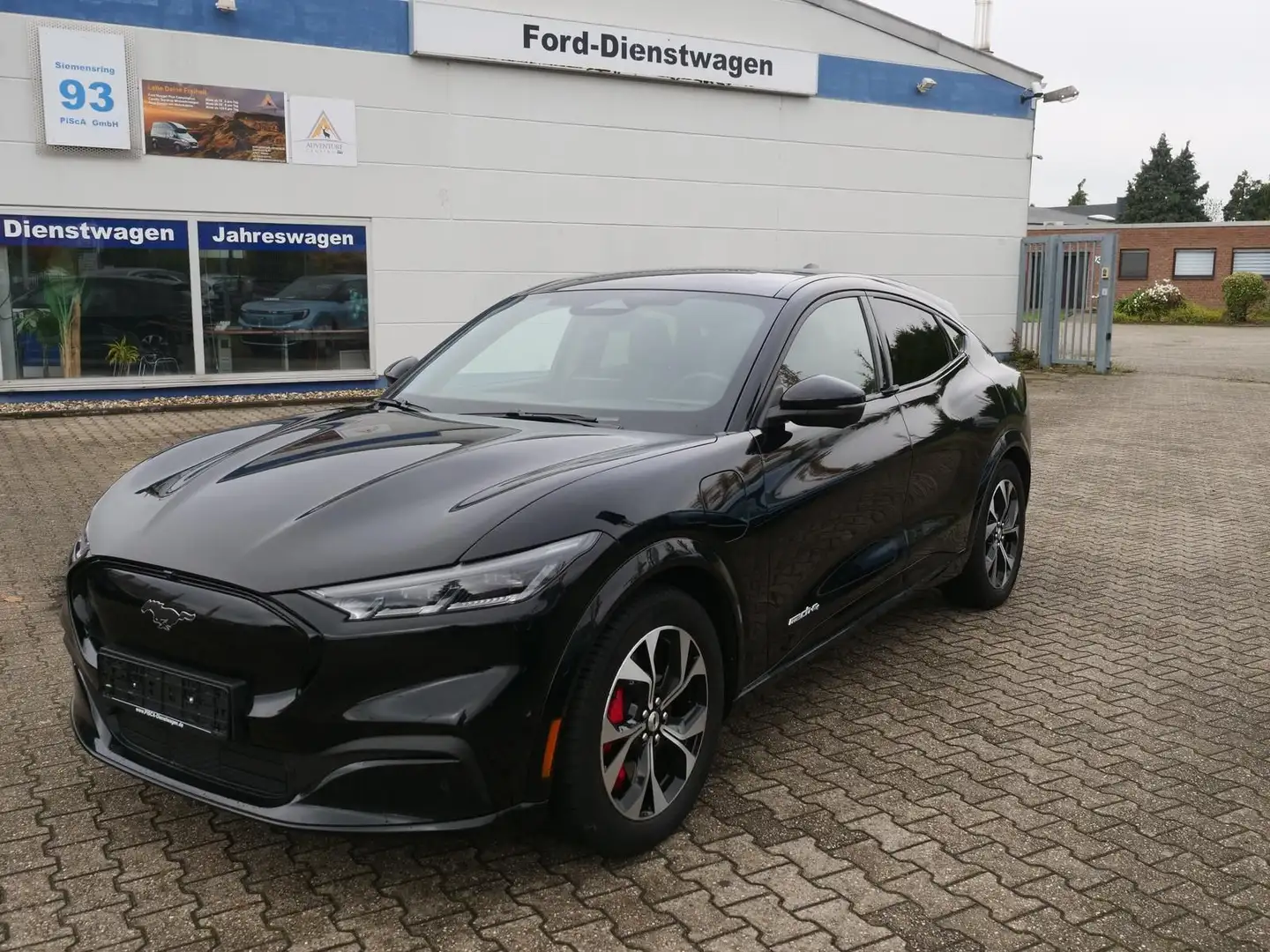 Ford Mustang Mach-E Premium AWD AHK ACC Leder Noir - 1
