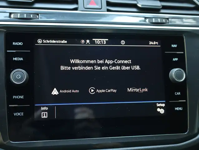 Volkswagen Tiguan view 25