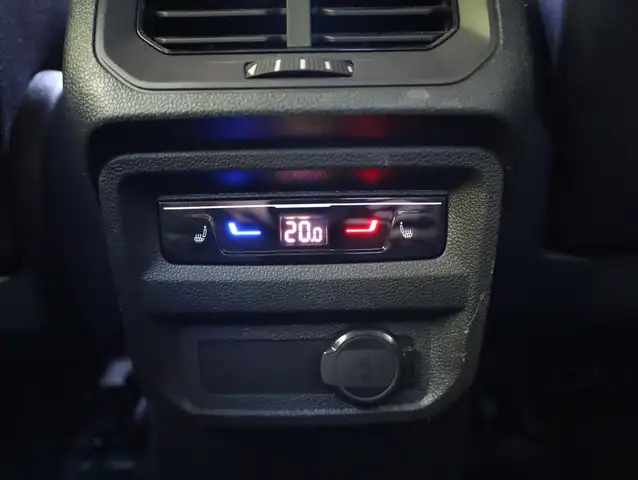 Volkswagen Tiguan view 16