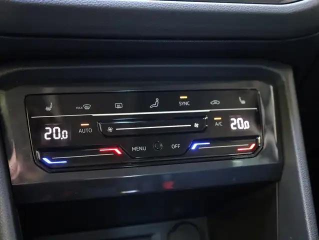 Volkswagen Tiguan view 20