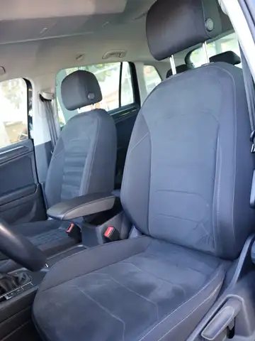Volkswagen Tiguan view 14