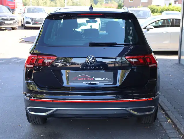 Volkswagen Tiguan view 9
