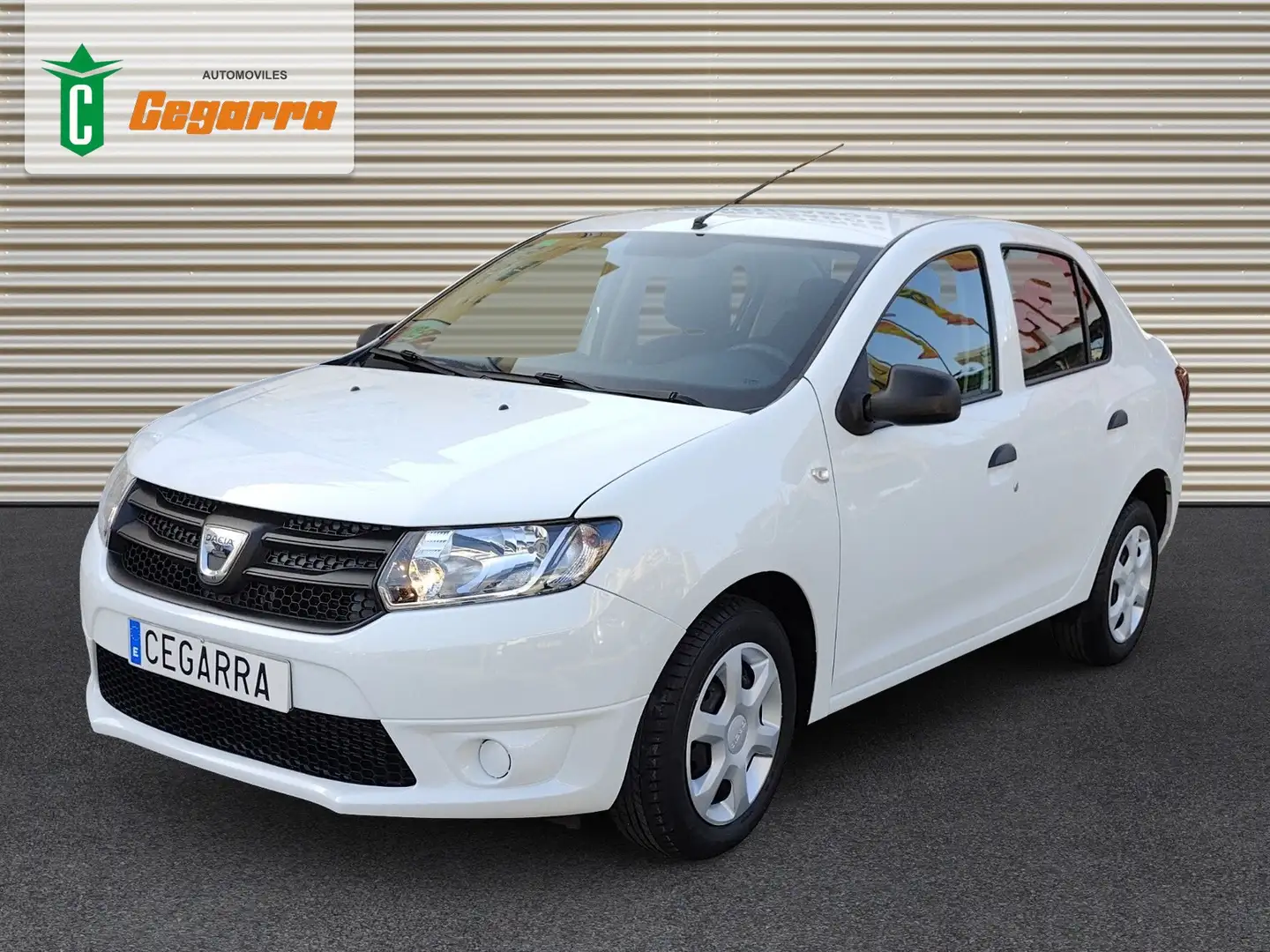 Dacia Logan 1.2 Ambiance Blanco - 1