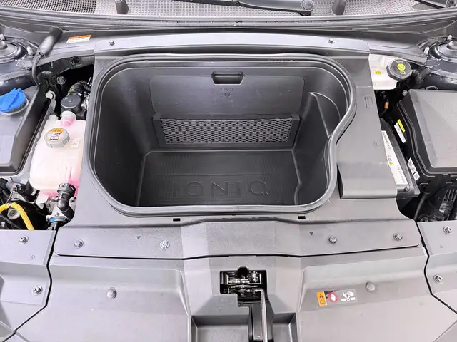 Hyundai Ioniq 6 view 27
