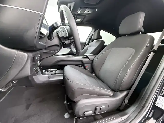 Hyundai Ioniq 6 view 11