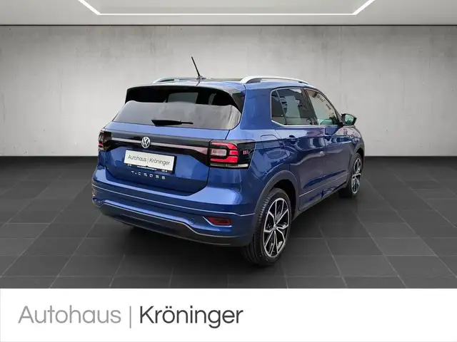 Volkswagen T-Cross view 2