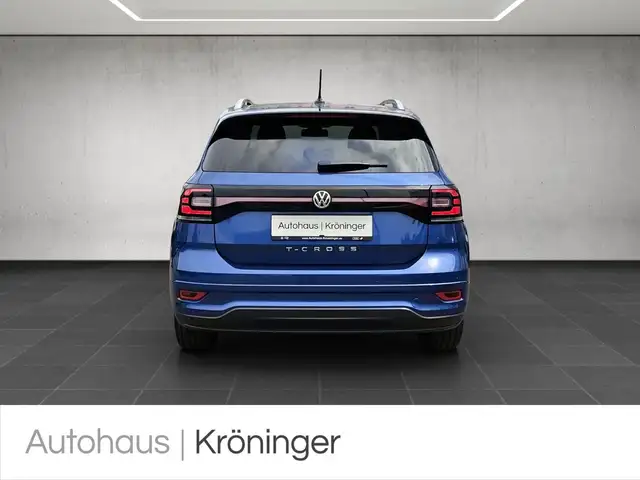 Volkswagen T-Cross view 6
