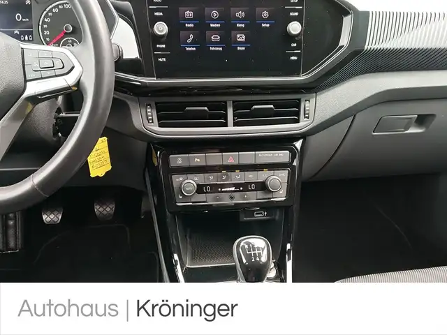 Volkswagen T-Cross view 14