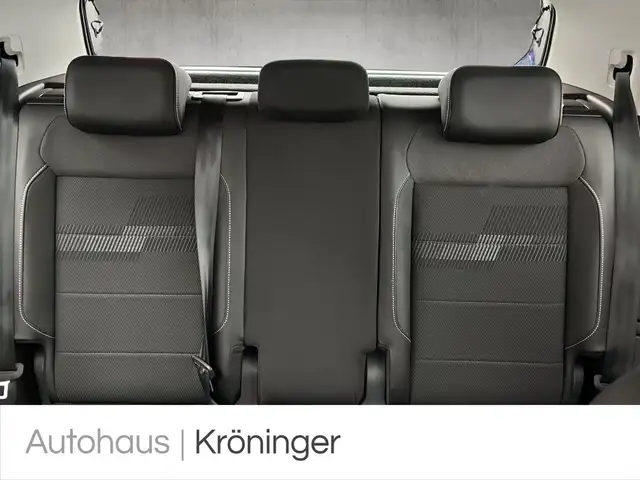 Volkswagen T-Cross view 10