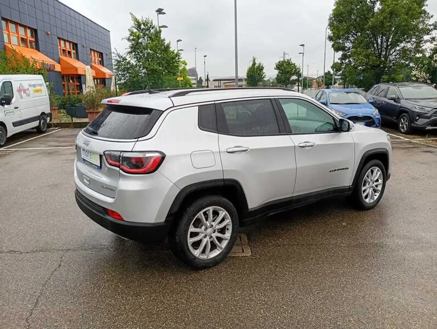 Jeep Compass 1.3 turbo t4 Limited 2wd 150 CV DDCT Zilver - 2