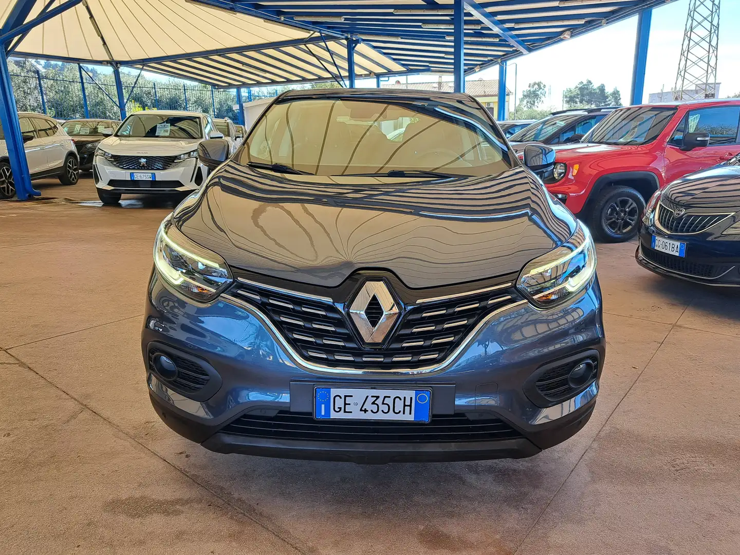Renault Kadjar Kadjar 1.5 Blue DCI Business 115CV AUTOM. Grau - 2