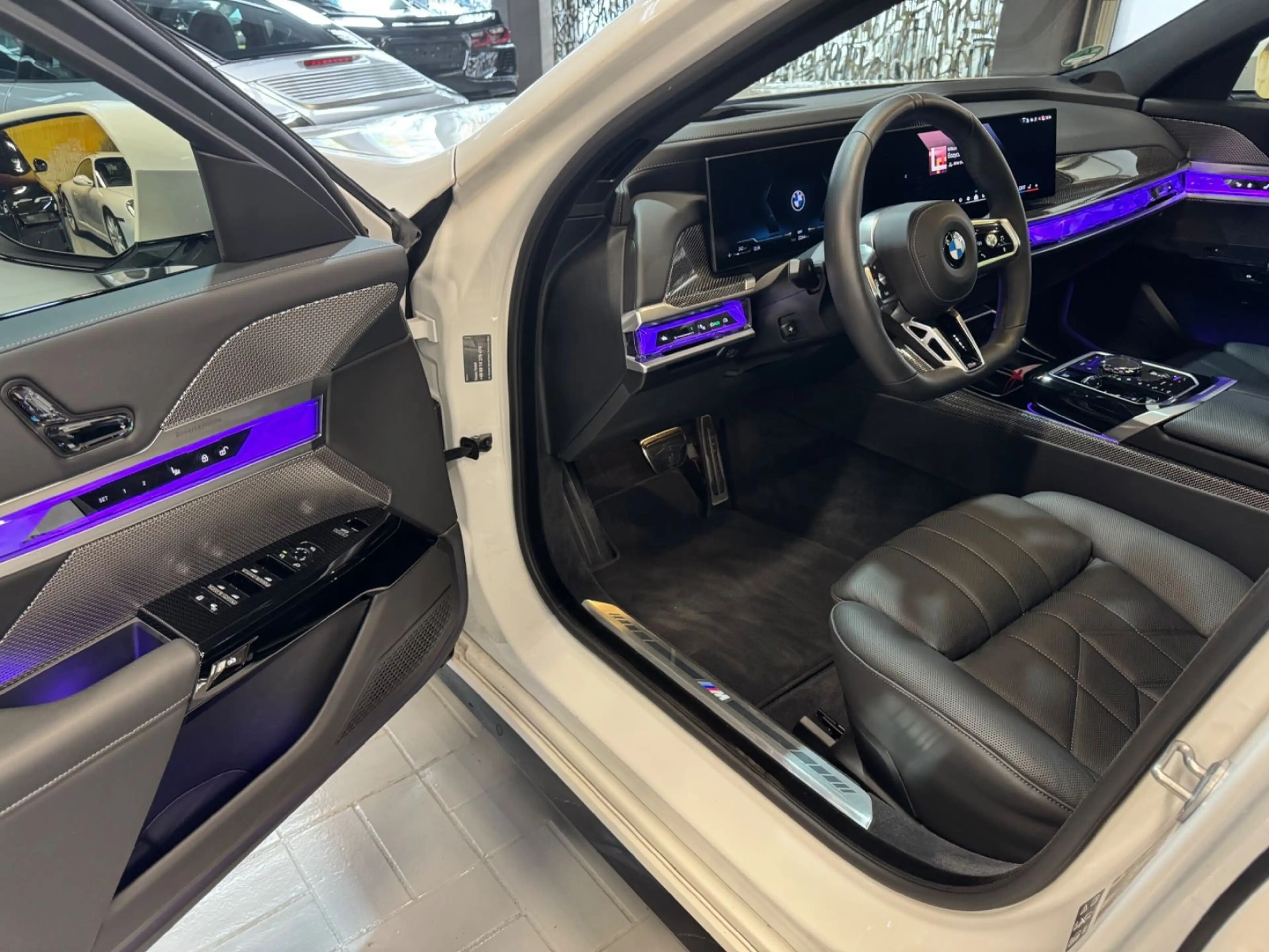 BMW 740 d xD M Sport Pro HUD~BELÜFT~STANDH~SKY LOUNGE — photo 11