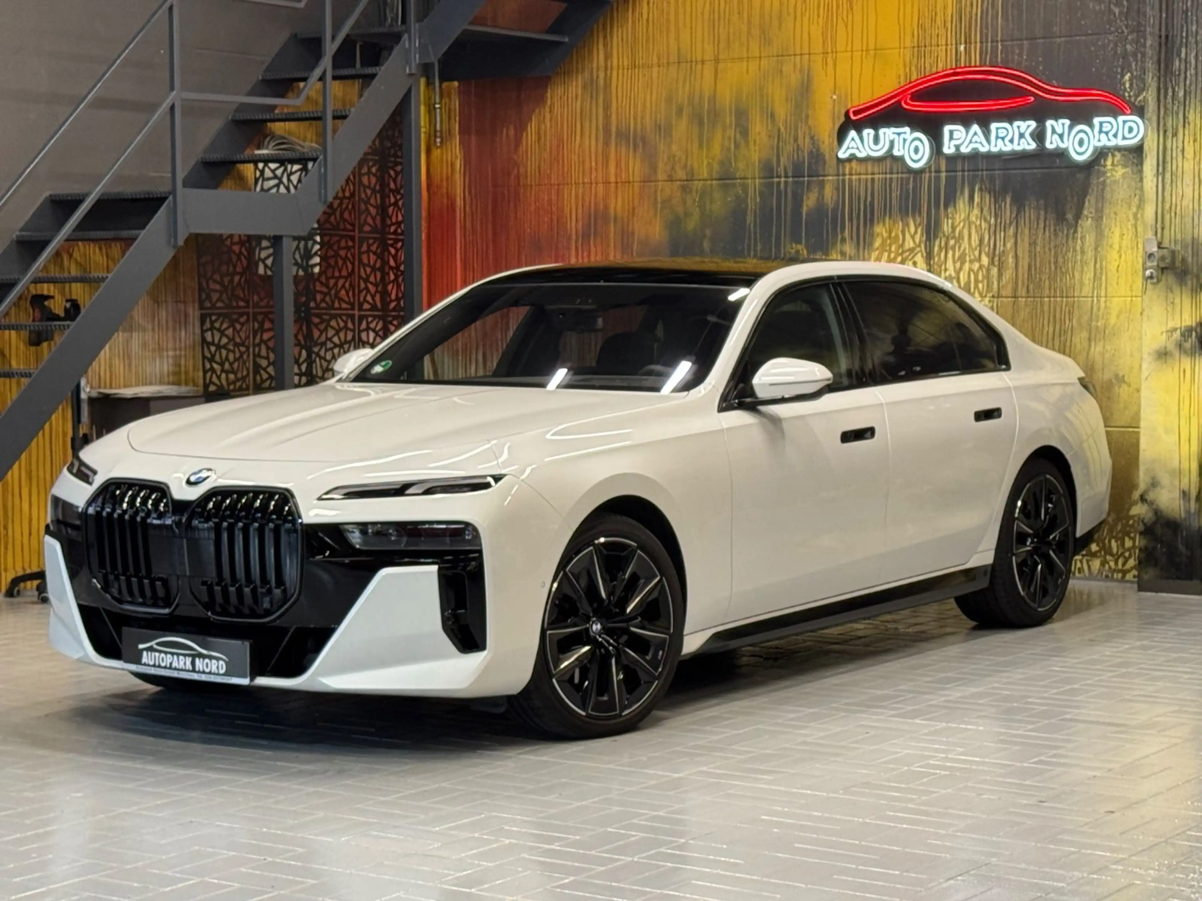 BMW 740 d xD M Sport Pro HUD~BELÜFT~STANDH~SKY LOUNGE