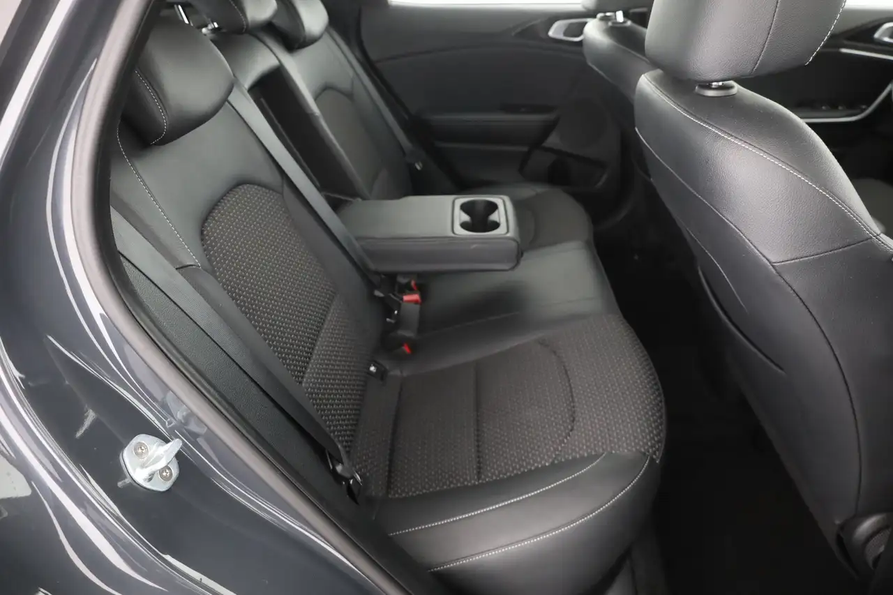 Kia X Ceed 1.4 T-GDI Vision Aut. LED Navi DAB Kamera, миниатюра 25