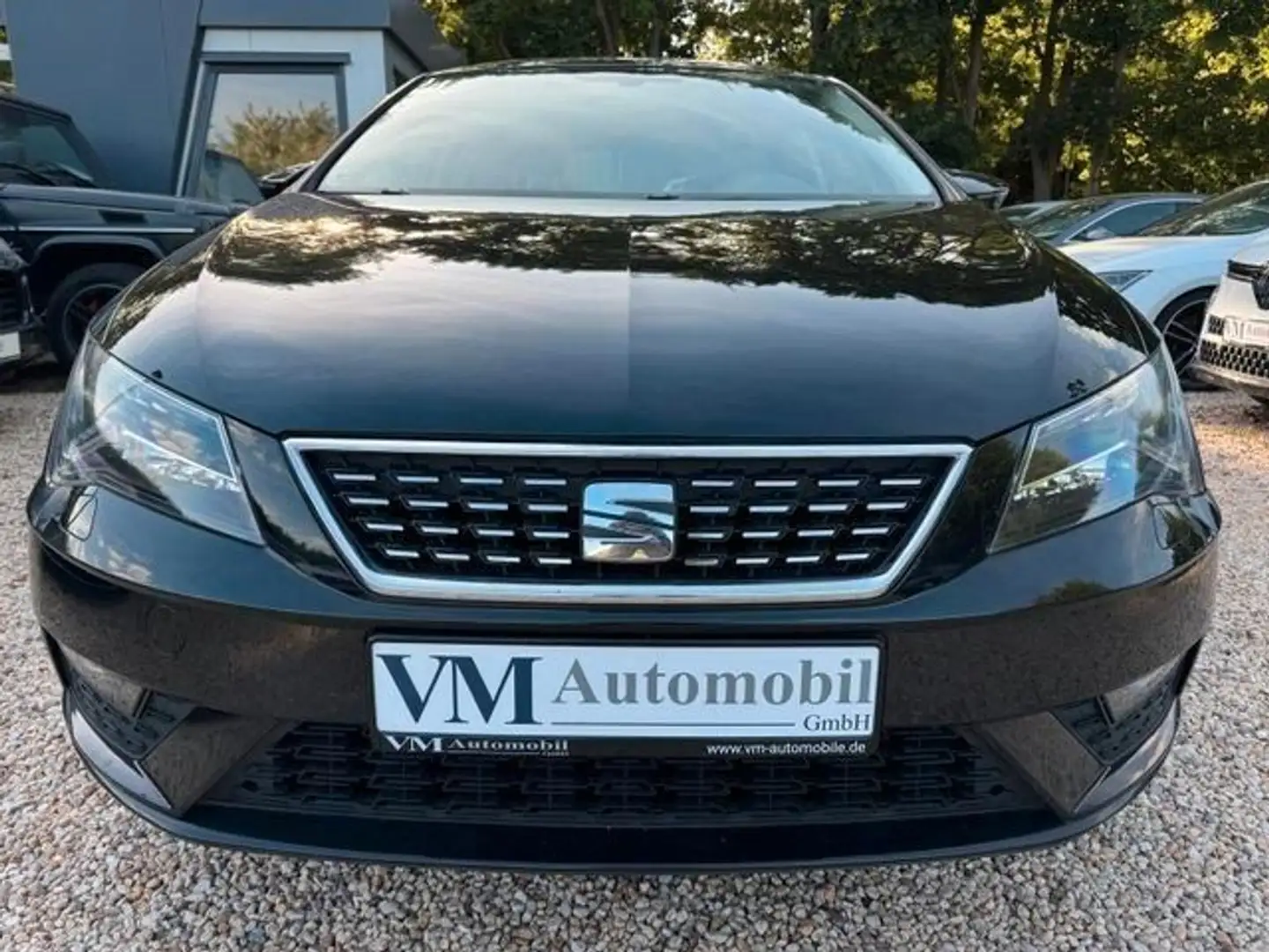 SEAT Leon 1.4 TSI Xcellence Pano*Navi*Tempo*8 Fach Schwarz - 2